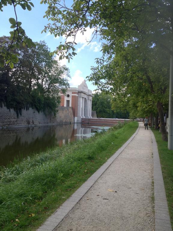Guesthouse Villa Vauban Ieper Buitenkant foto